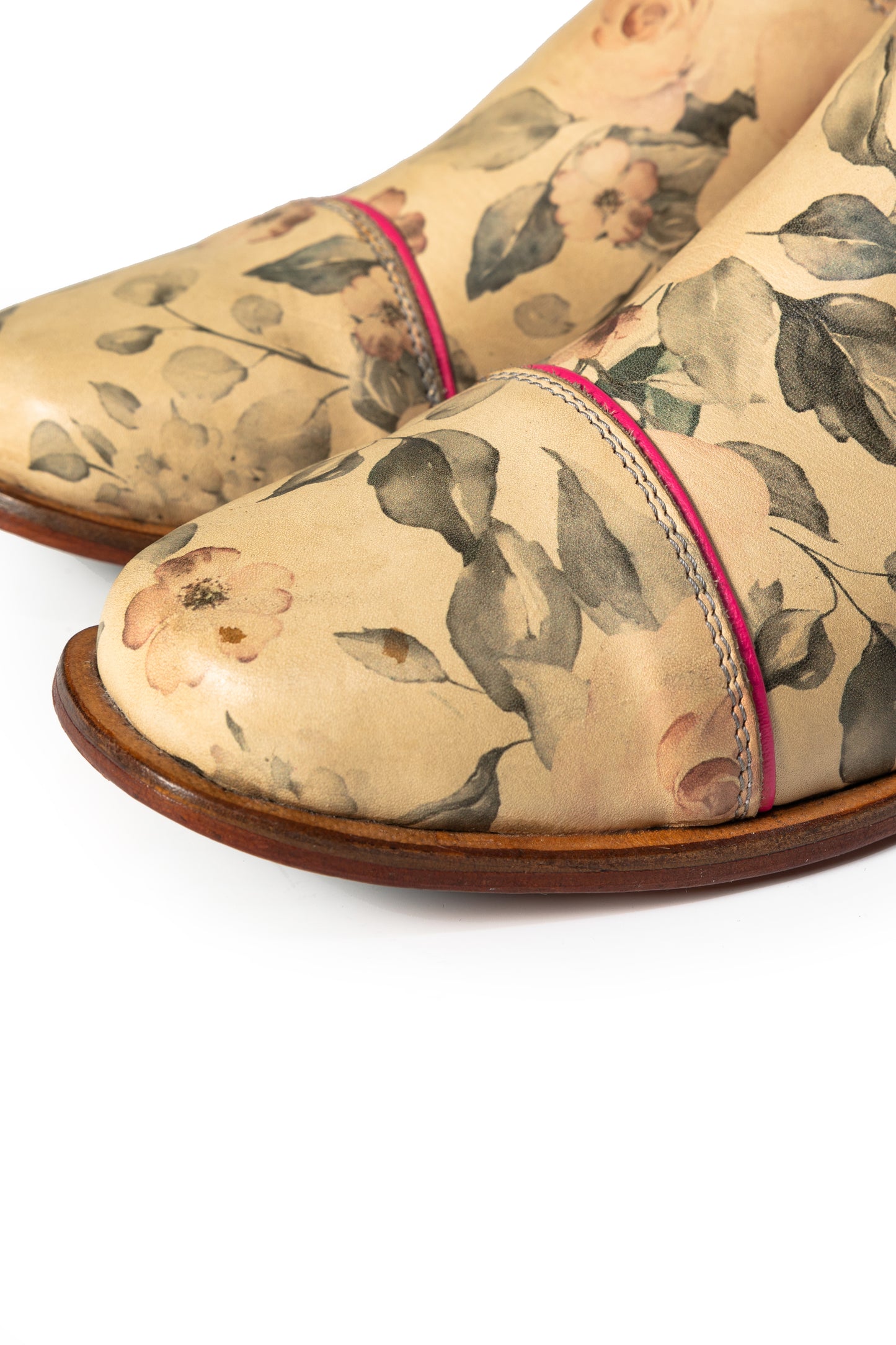 Toe Option - Straight toe cap with piping