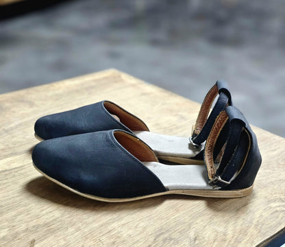 Ponti Bae  Leather Sandals