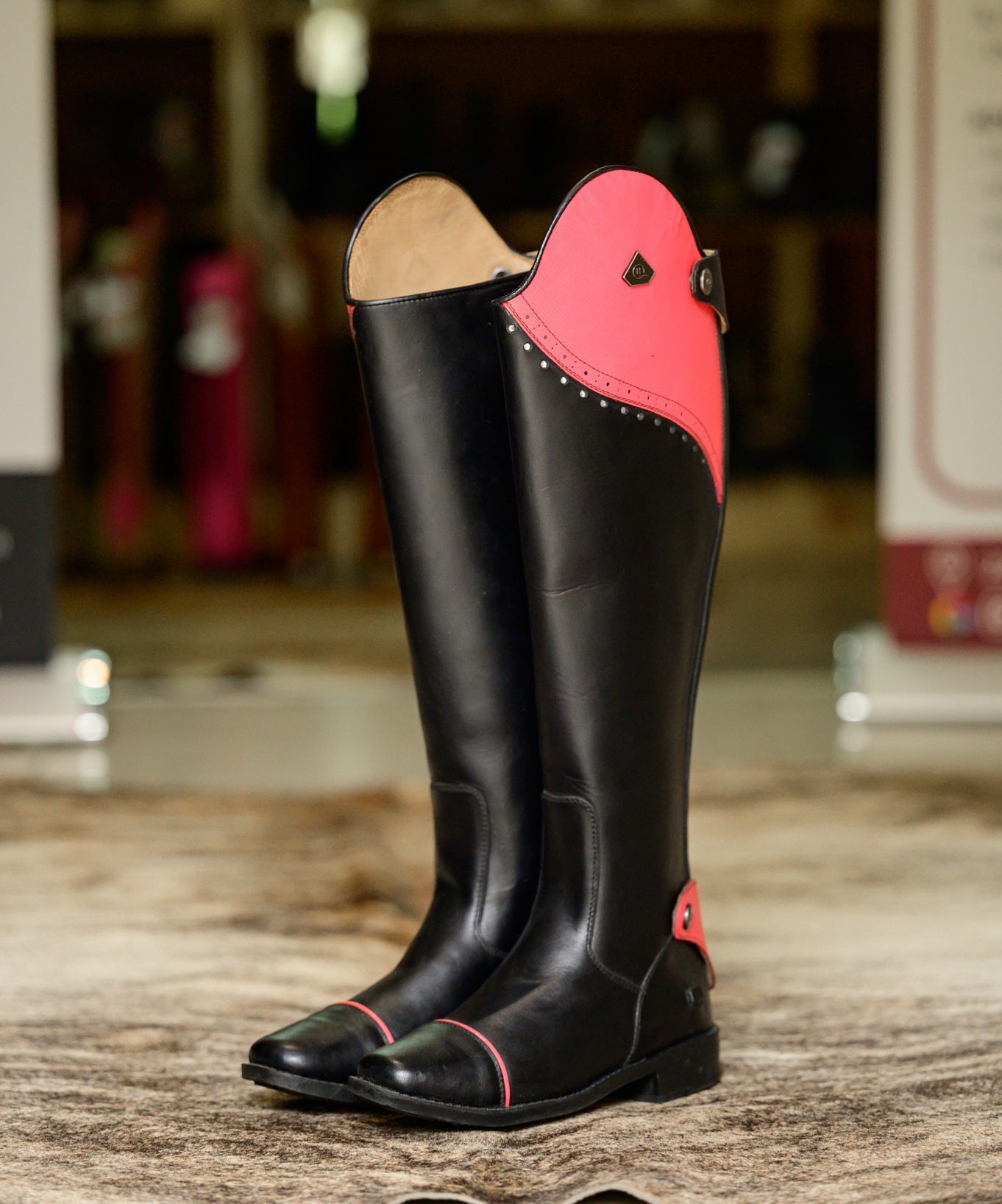 Tari hybrid pink sparkle patent trim