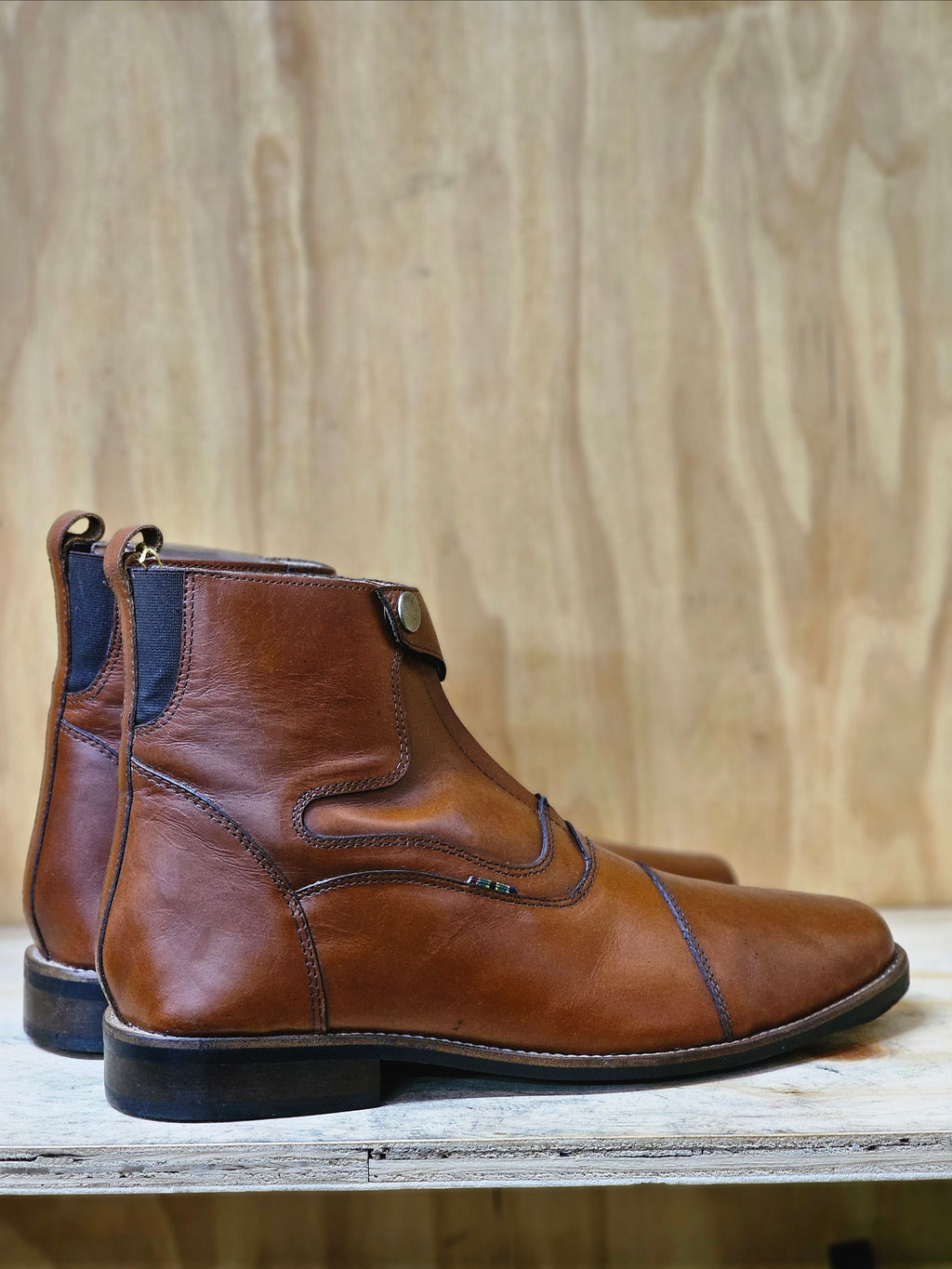 Short boots
