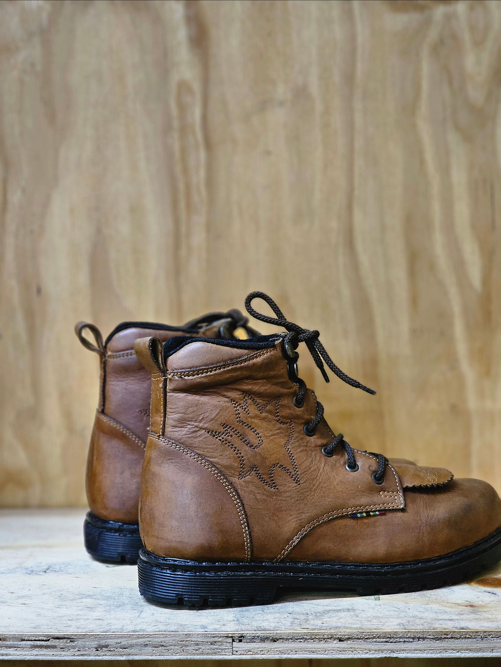 Short boots