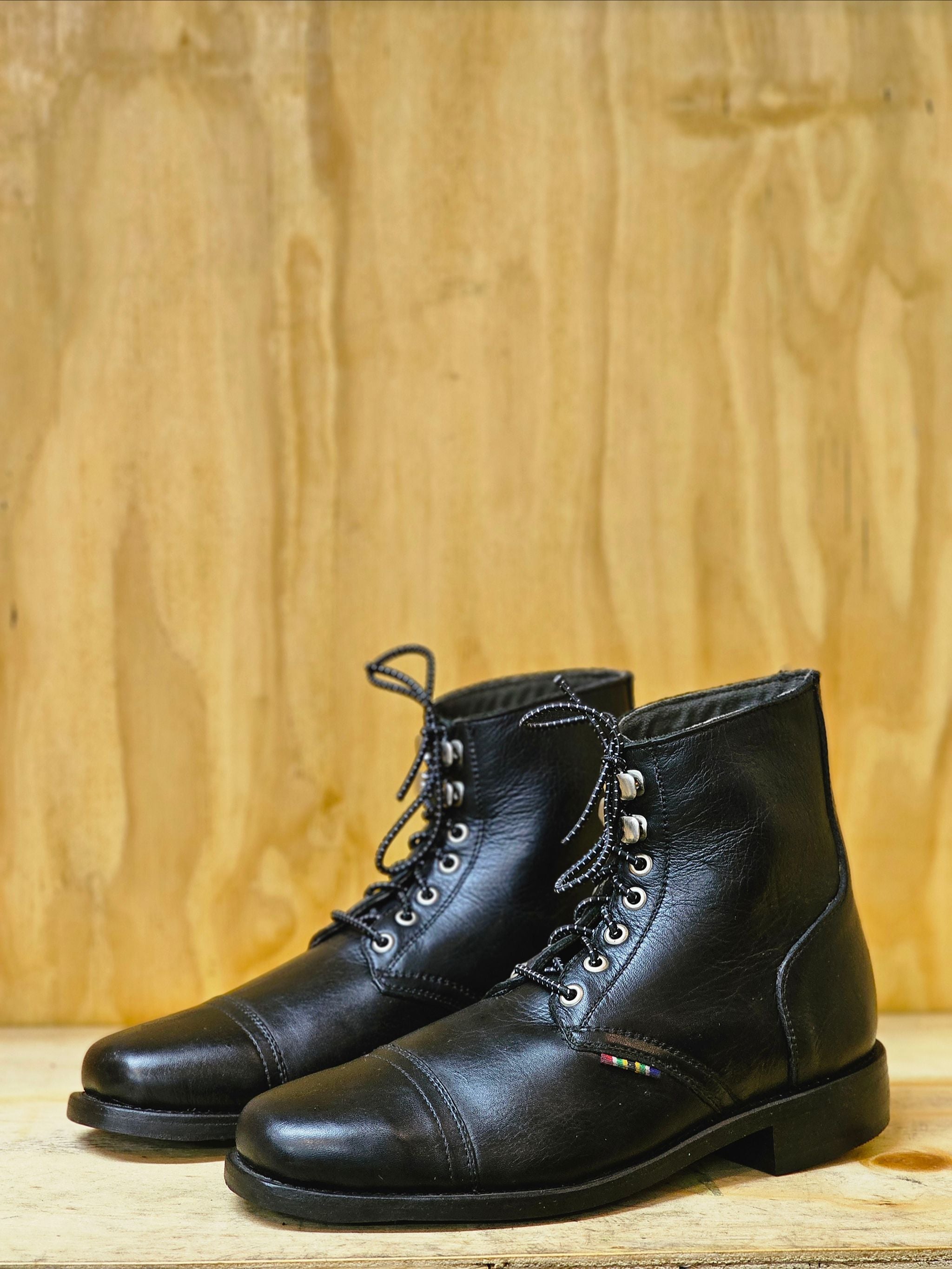 Short boots