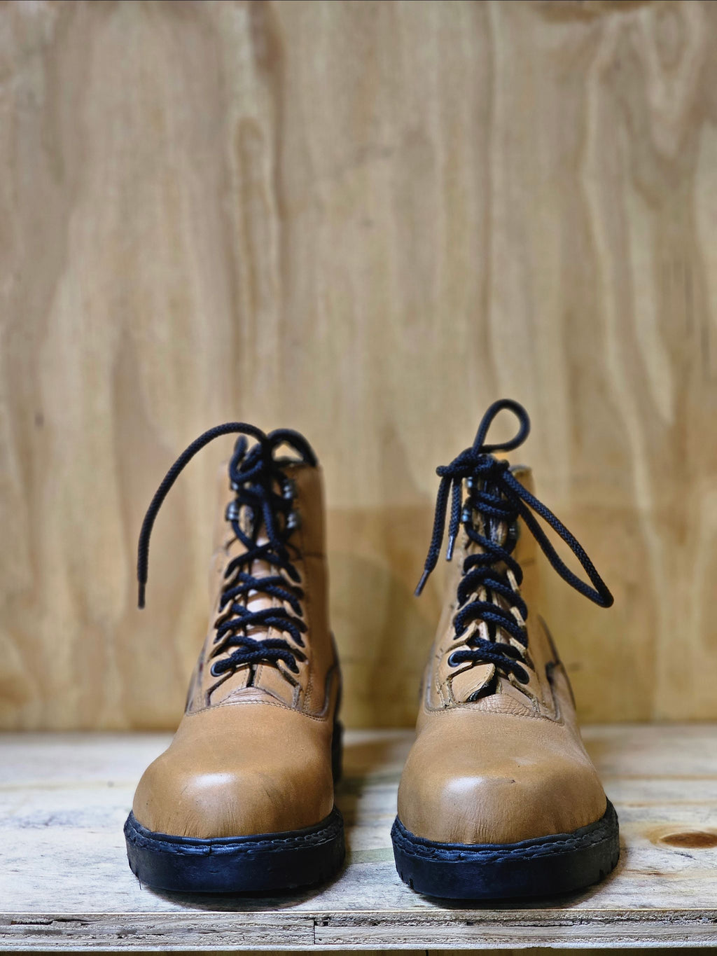 Short boots