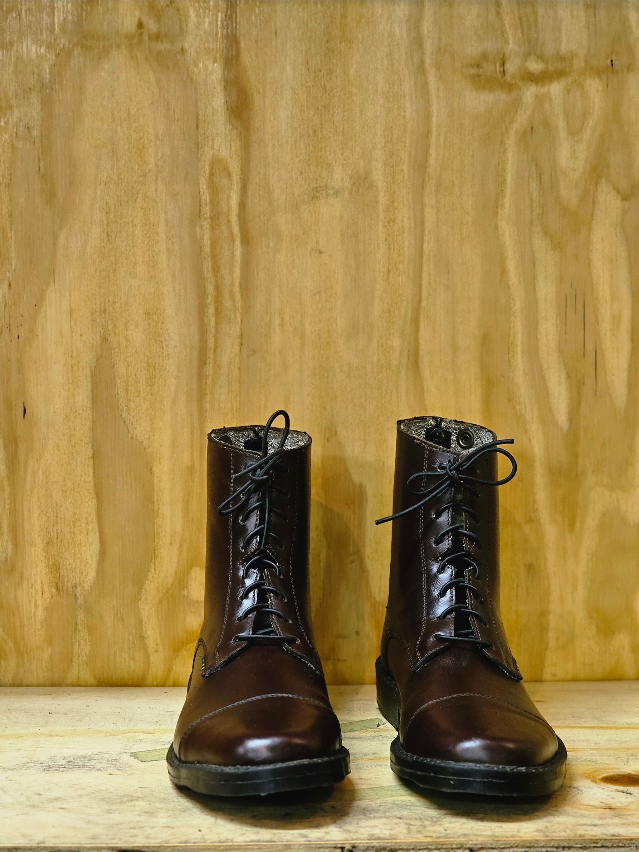 Short boots men