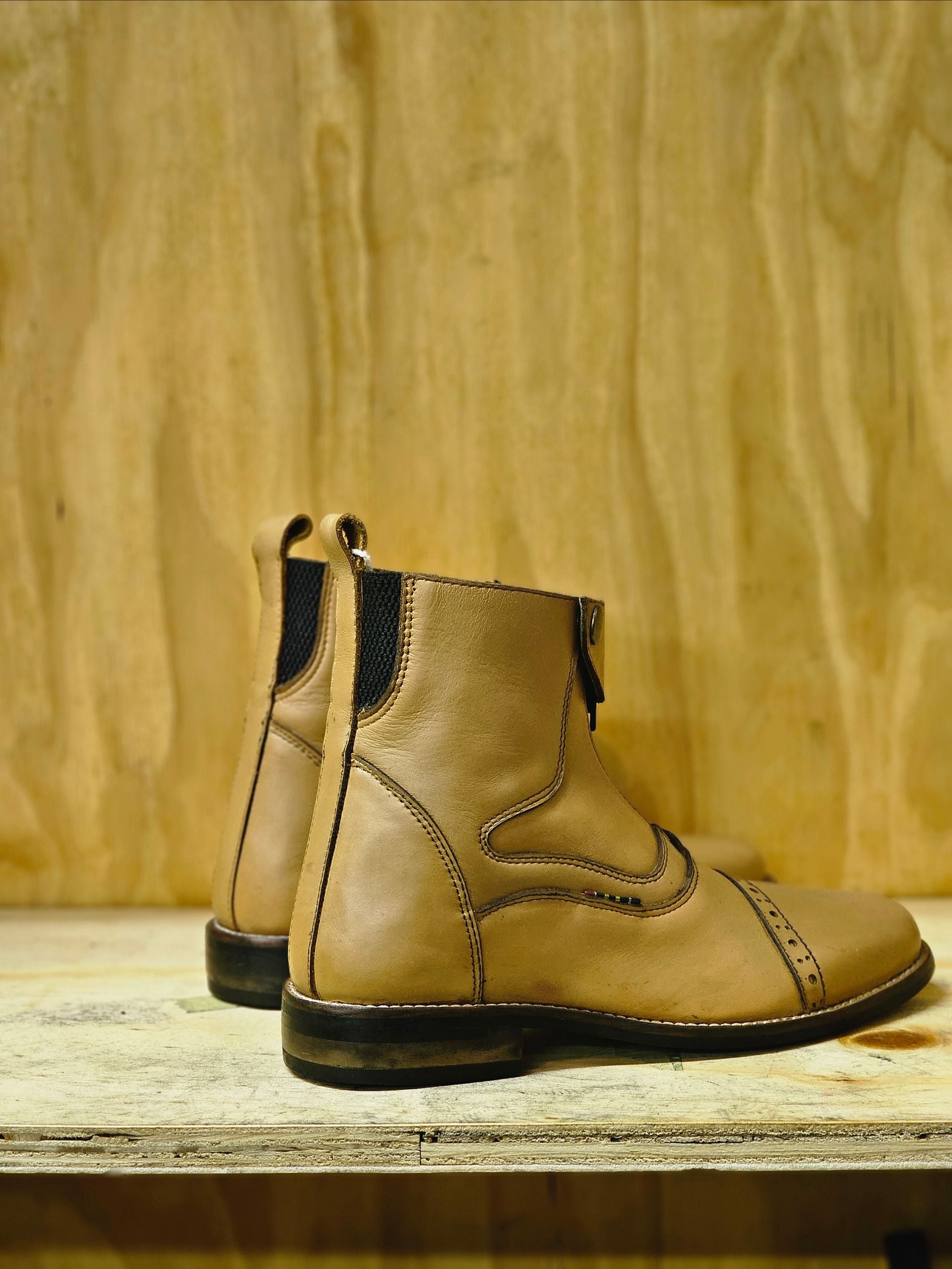 Short boots