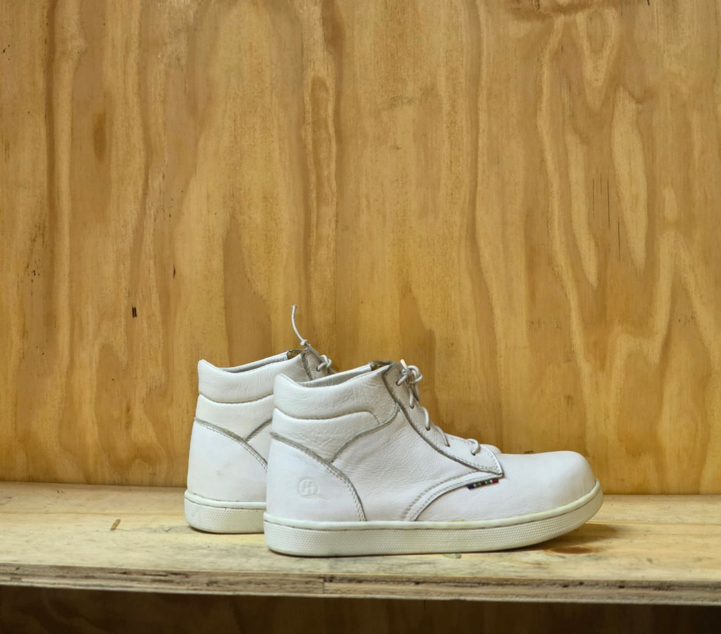 Soft leather sneakers