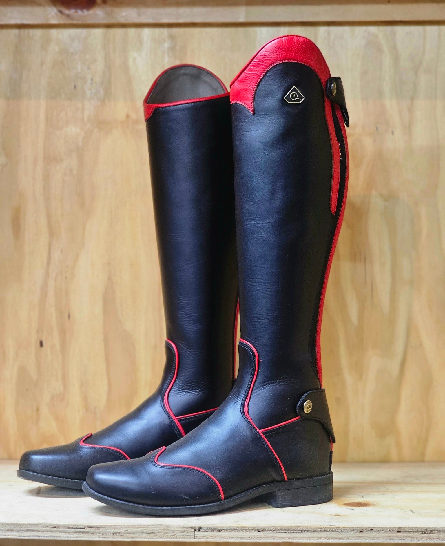 Lesedi two-tone